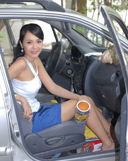 气质车模美女