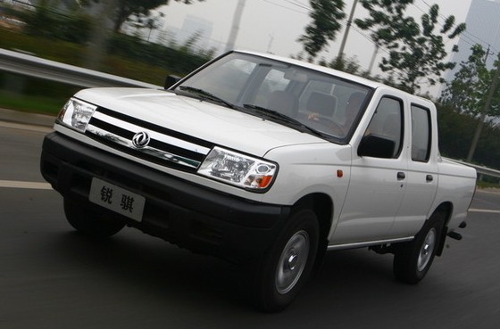郑州日产 锐骐皮卡 2WD ZD25柴油标准型 国Ⅲ 2009款