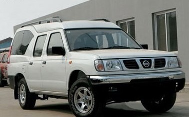 郑州日产 锐骐多功能商用车 4WD ZD25柴油标准型 2009款
