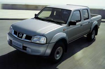 郑州日产 D22皮卡 柴油版 4WD 高级车 国Ⅲ 2009款