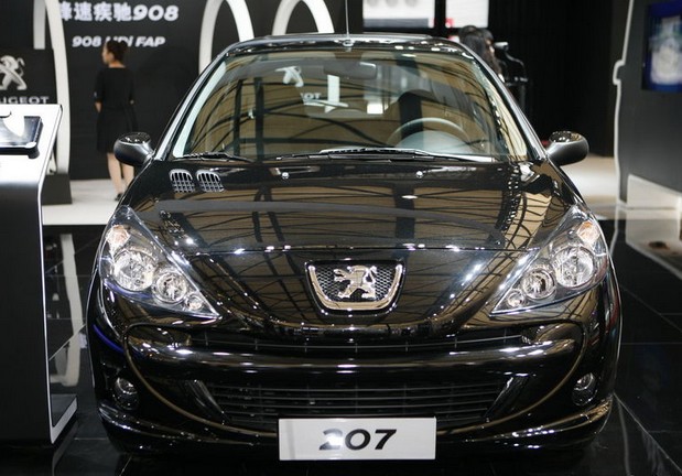 标致207两厢 1.6L 手动 品乐版 2011款