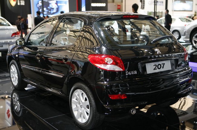 标致207两厢 1.6L 自动 驭乐版 2011款