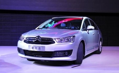 东风雪铁龙 世嘉三厢 1.6L 手动 品尚型 2012款