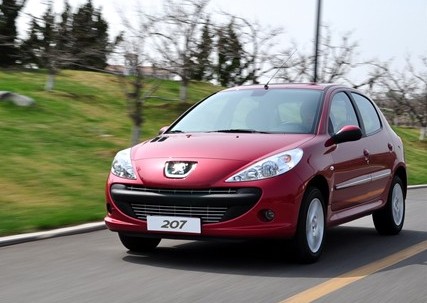 东风标致207两厢 2013款 Cross1.6L 手动驭乐版