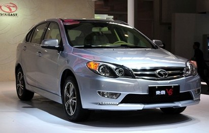 2013款V6菱仕1.5L 手动标准版