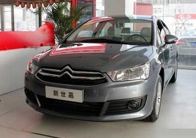 2013款新世嘉两厢1.6L 自动乐尚版